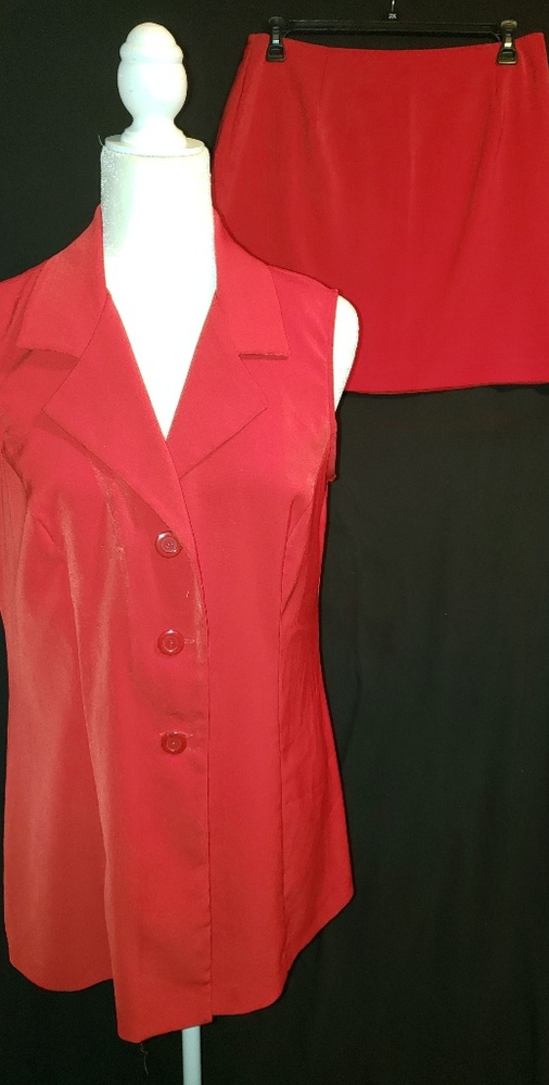 ⚘ 2 for $12 ⚘Lisa Jo mini skirt & vest